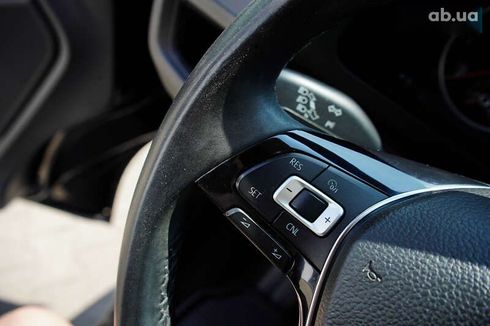 Volkswagen Caravelle 2016 - фото 17