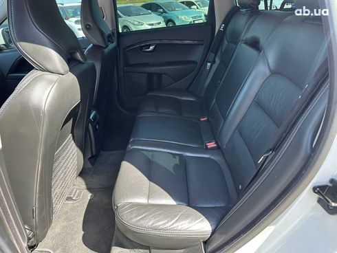 Volvo XC70 2010 белый - фото 26