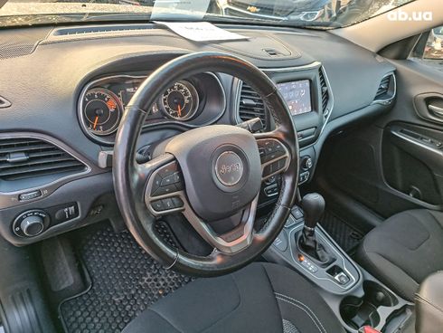 Jeep Cherokee 2019 черный - фото 20
