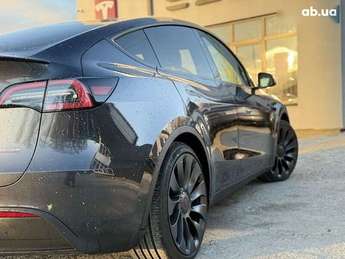 Tesla Model Y 2024 - фото 20