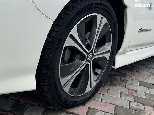 Nissan Leaf 2019 - фото 19