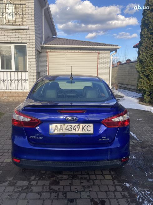 Ford Focus 2014 синий - фото 12