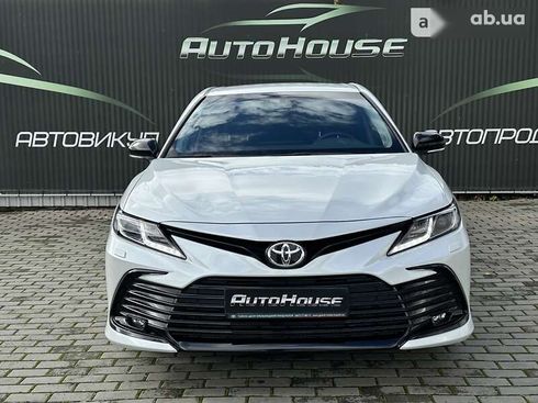 Toyota Camry 2021 - фото 3