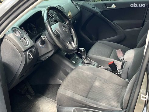 Volkswagen Tiguan 2018 серый - фото 21