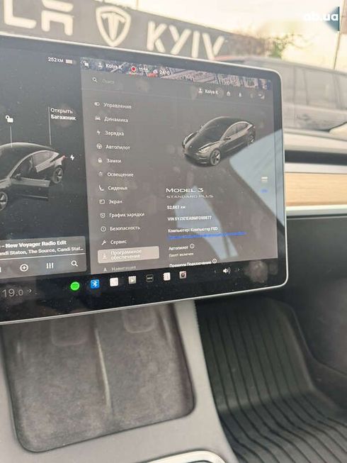 Tesla Model 3 2021 - фото 4