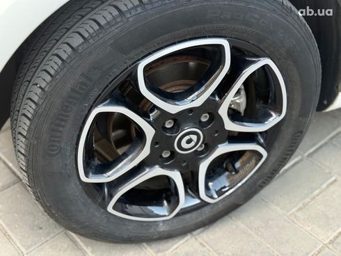 Smart Fortwo 2018 белый - фото 14