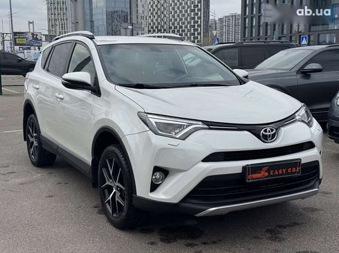 Toyota RAV4 2016 - фото 3