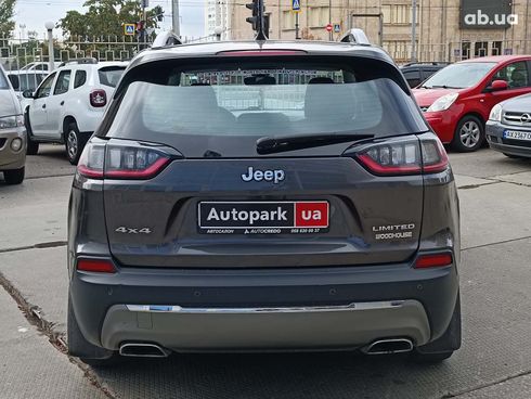 Jeep Cherokee 2018 серый - фото 4