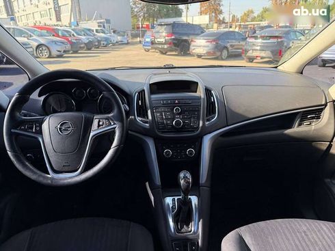Opel Zafira 2015 - фото 28