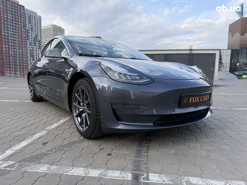 Tesla Model 3 2020 - фото 9