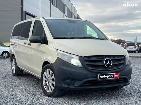 Mercedes-Benz V-Класс 2015 бежевый - фото 3