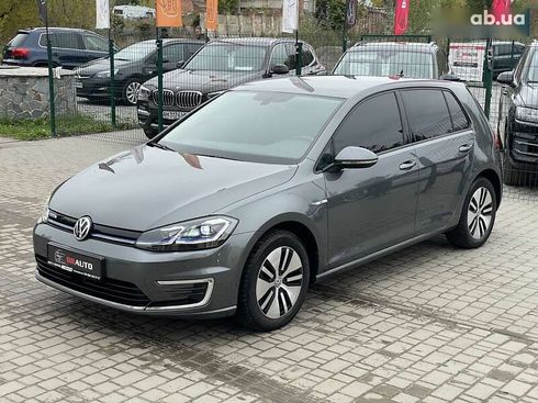 Volkswagen e-Golf 2020 - фото 2