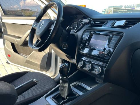 Skoda Octavia 2014 белый - фото 15
