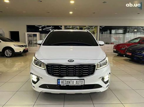 Kia Carnival 2019 - фото 2