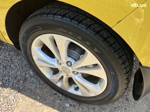 Kia Soul 2015 желтый - фото 19