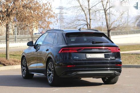 Audi Q8 2020 - фото 6