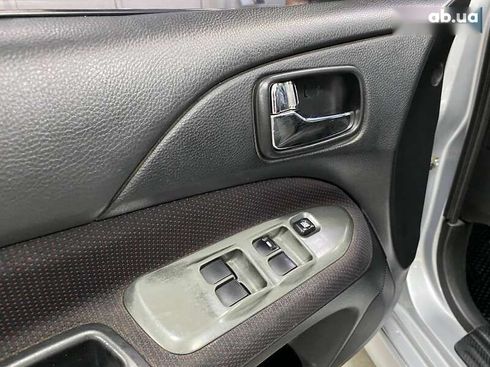 Mitsubishi Lancer 2007 - фото 18