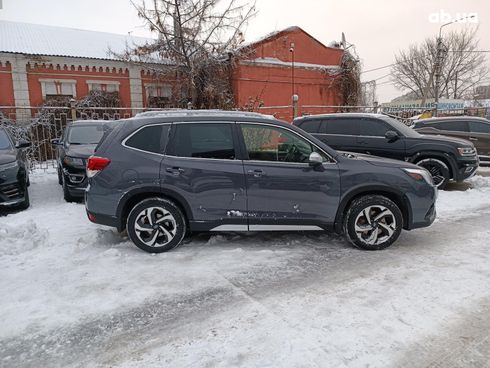 Subaru Forester 2021 серый - фото 8