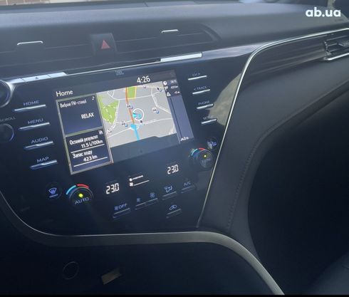 Toyota Camry 2018 черный - фото 5
