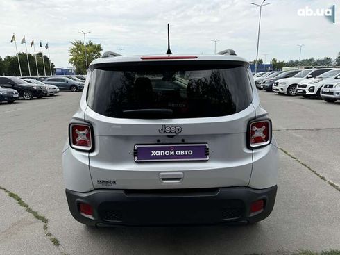 Jeep Renegade 2021 - фото 8