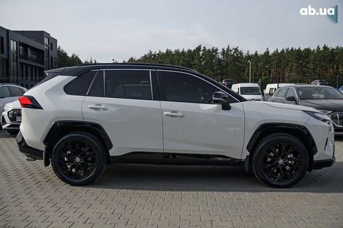 Toyota RAV4 2022 - фото 15