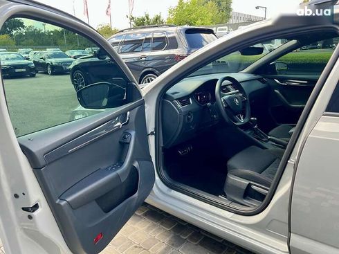 Skoda Octavia 2020 - фото 15