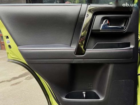 Toyota 4Runner 2021 - фото 26