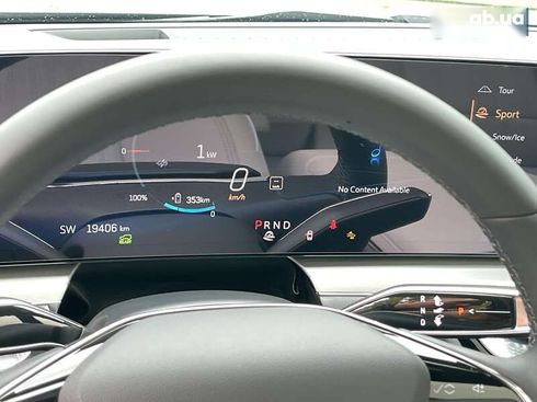 Cadillac Lyriq 2023 - фото 29