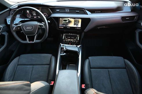 Audi E-Tron 2022 - фото 7