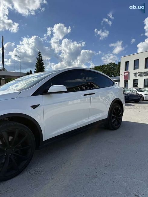 Tesla Model X 2018 - фото 9