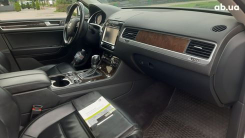 Volkswagen Touareg 2013 белый - фото 10