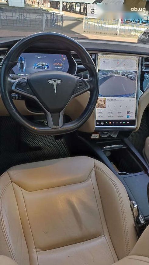 Tesla Model S 2016 - фото 12