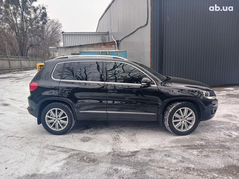 Volkswagen Tiguan 2012 черный - фото 4