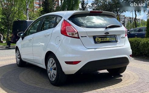 Ford Fiesta 2016 - фото 5