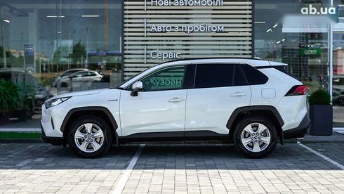 Toyota RAV4 2019 - фото 2