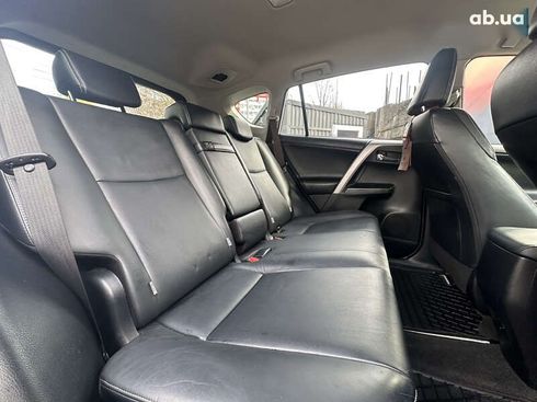 Toyota RAV4 2017 - фото 11