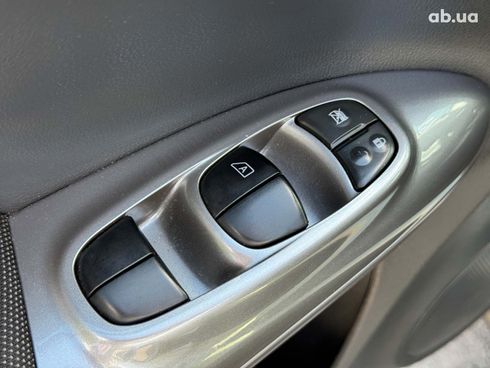 Nissan Juke 2011 белый - фото 18