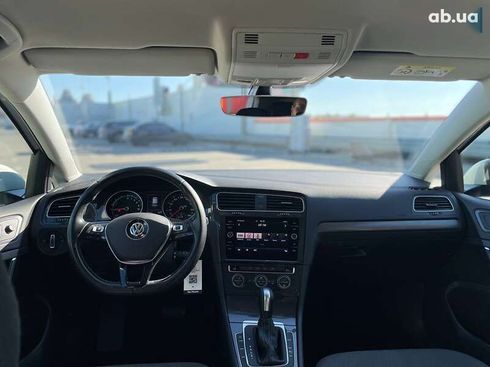 Volkswagen e-Golf 2020 - фото 23