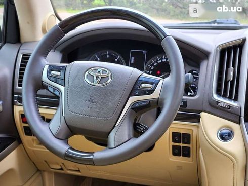 Toyota Land Cruiser 2015 - фото 20