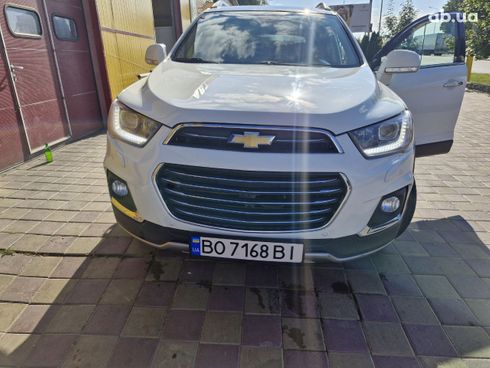 Chevrolet Captiva 2016 белый - фото 10