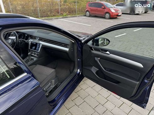Volkswagen Passat 2019 - фото 26