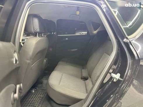 Opel Astra 2010 - фото 15