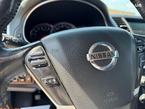 Nissan Teana 2010 красный - фото 18