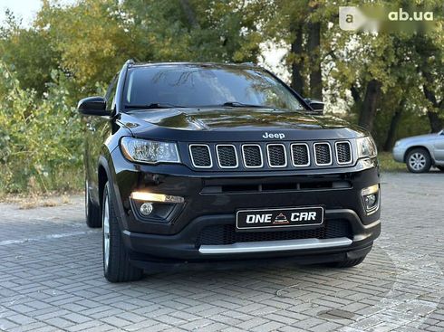 Jeep Compass 2017 - фото 3