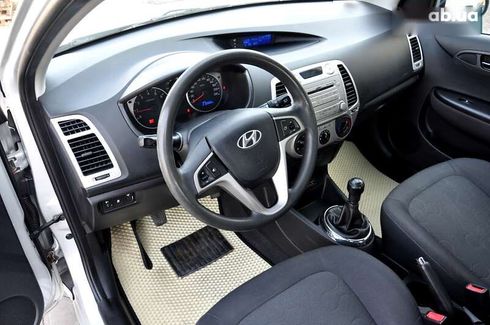 Hyundai i20 2012 - фото 15