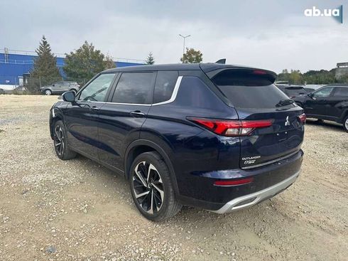 Mitsubishi Outlander 2022 - фото 7