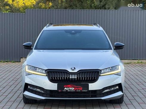 Skoda Superb 2021 - фото 9