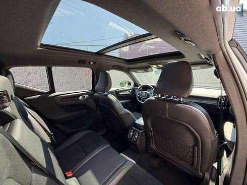 Volvo XC40 2021 - фото 10