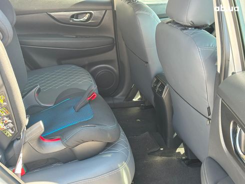 Nissan Rogue 2017 серый - фото 18