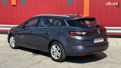 Renault Megane 2017 - фото 16